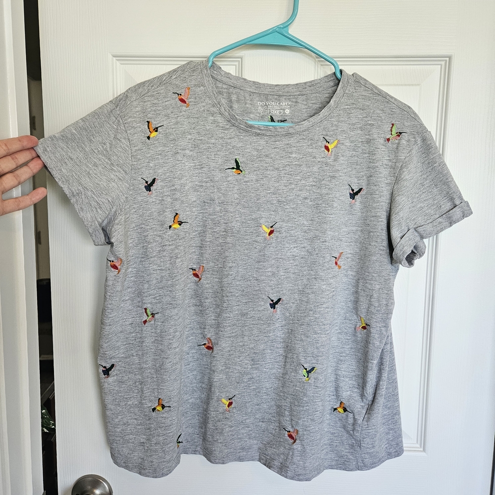 *3/$15* Colorful Bird Short Sleeve Top